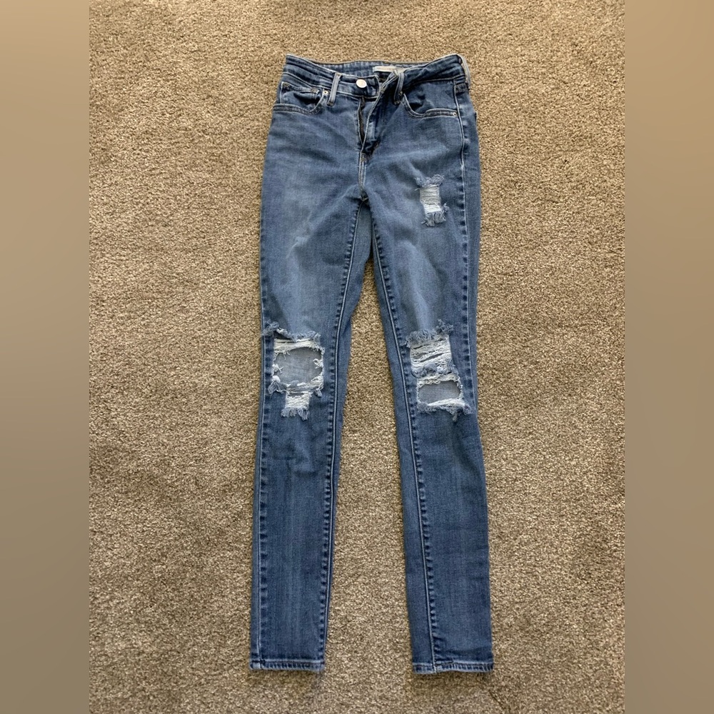 Levi High Rise Skinny Jeans